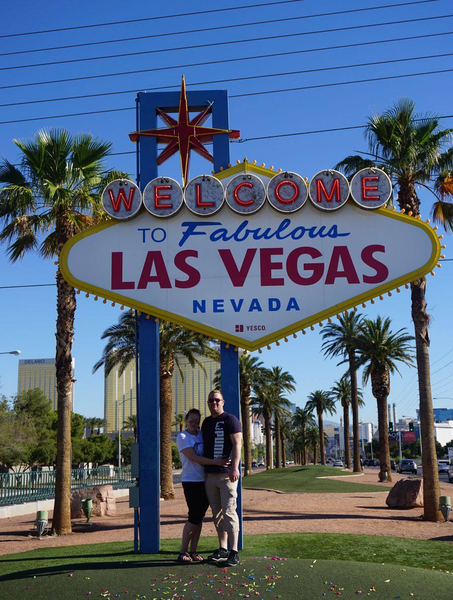 vegas-las-vegas-sign Robert am Welcome to Fabulous Las Vegas Schild